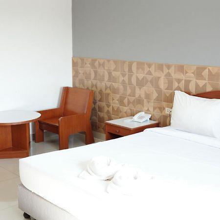 Bansuan Resort Nakhon Sawan Exterior photo