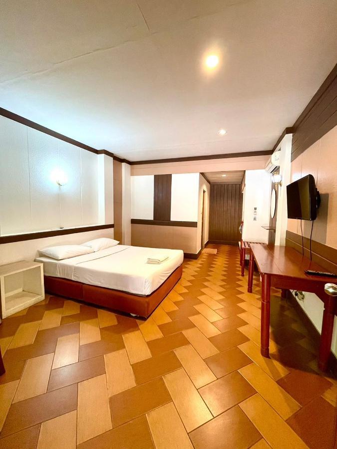 Bansuan Resort Nakhon Sawan Exterior photo