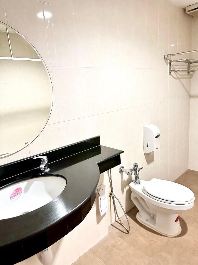 Bansuan Resort Nakhon Sawan Exterior photo