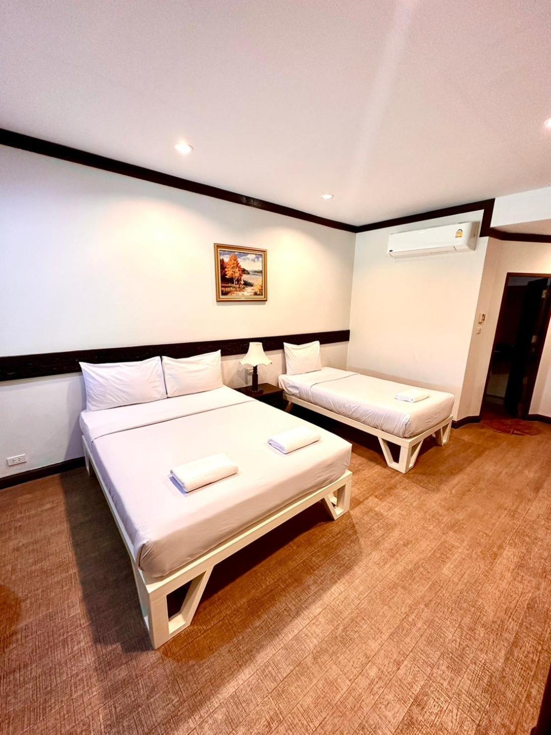 Bansuan Resort Nakhon Sawan Exterior photo