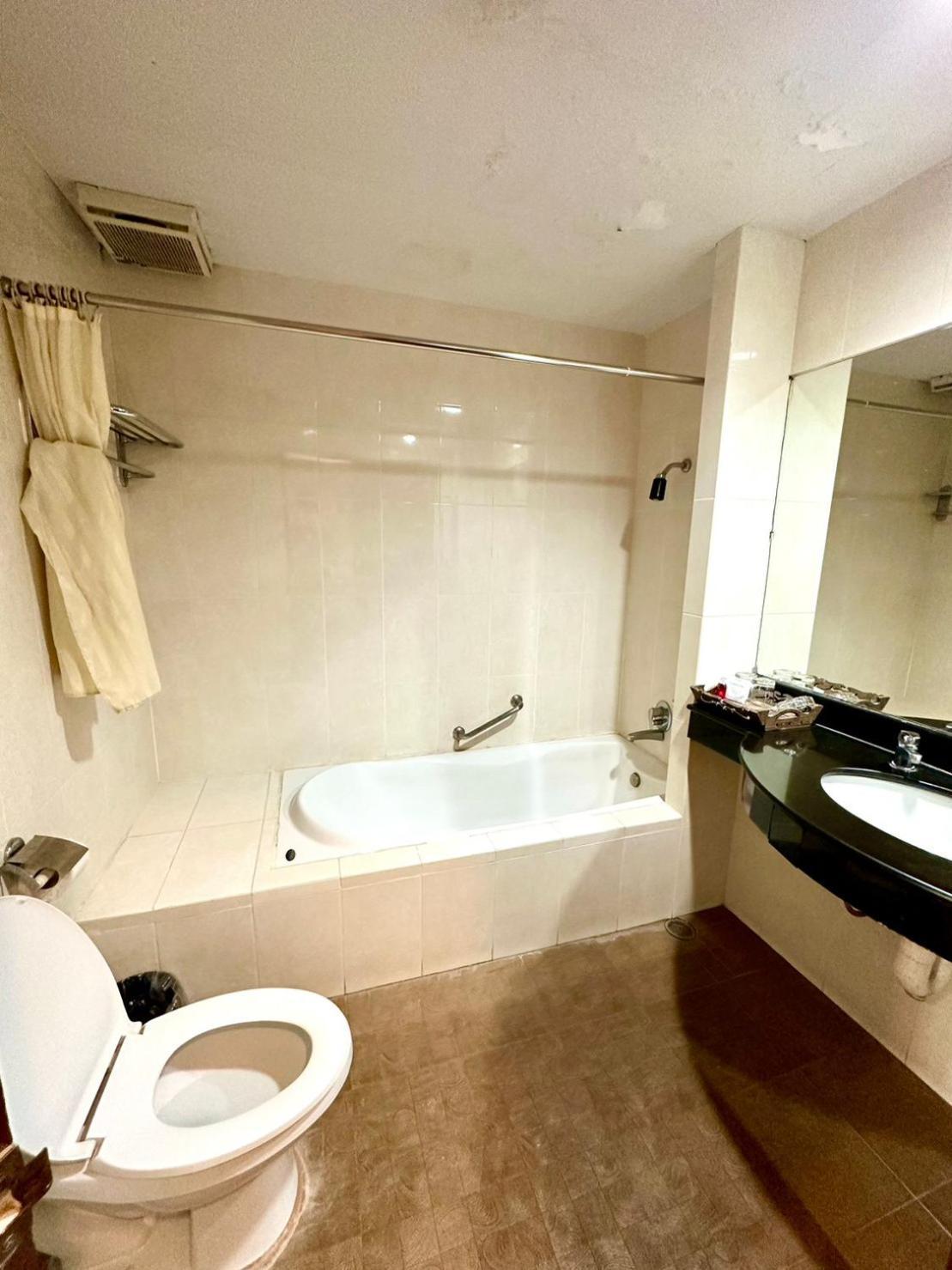 Bansuan Resort Nakhon Sawan Exterior photo